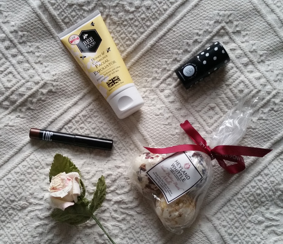 November's beauty favourites - Lost in the North