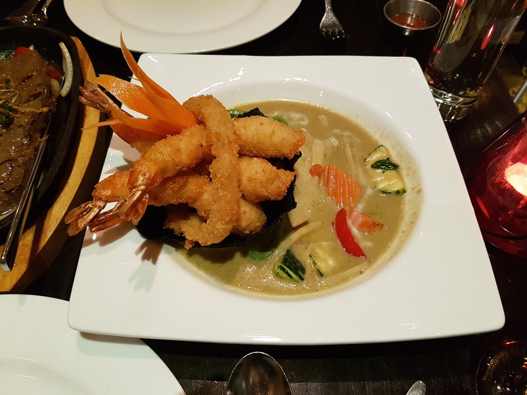 A very Thai Valentine's Day: Eating at Sukhothai - Lost in the North