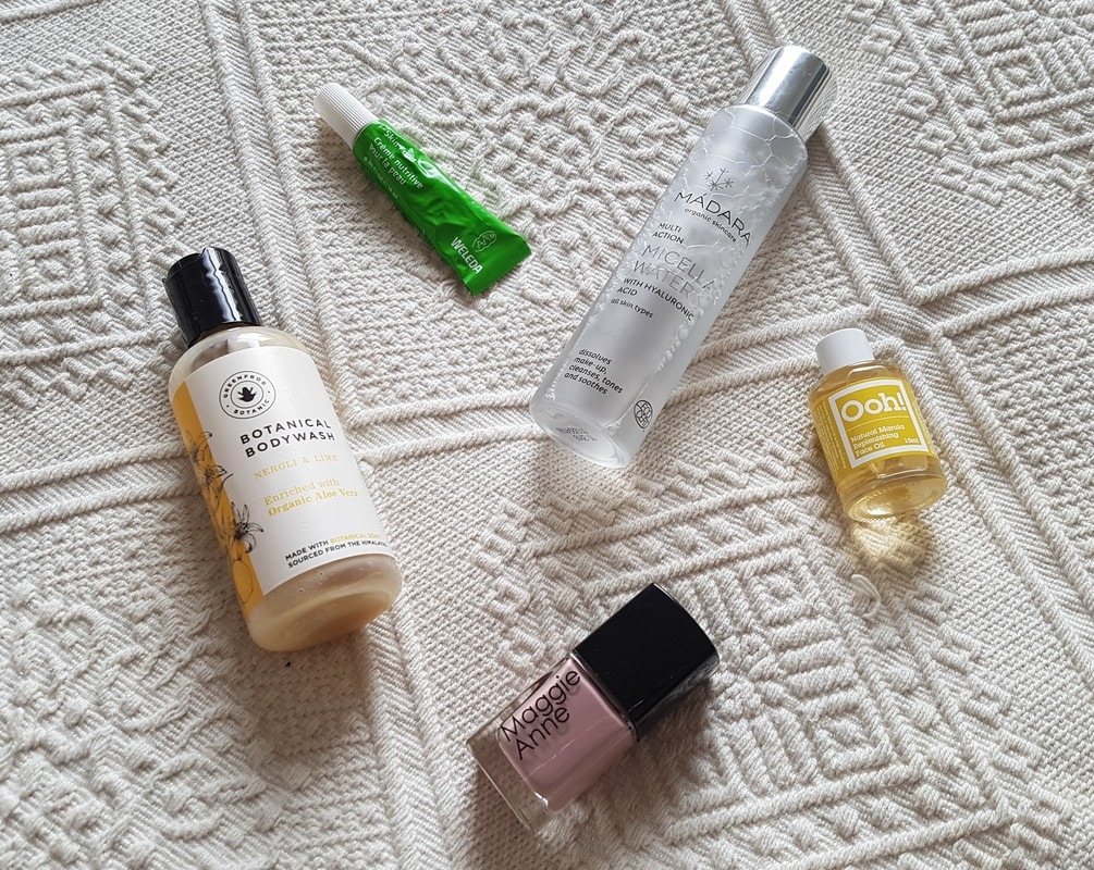 Love Lula February beauty box review - Lost in the North